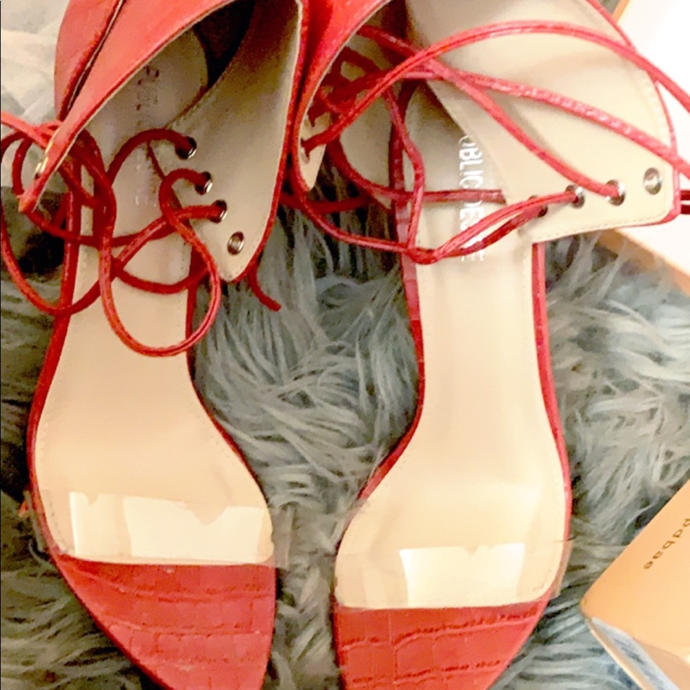 Red stripe sandals